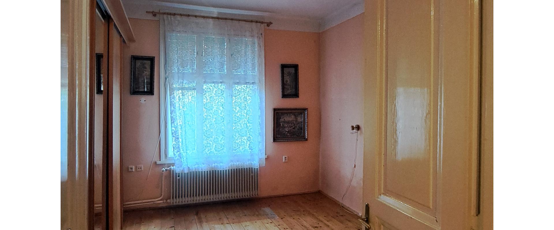 KRÁSNY DOM v centre D.Stredy vhodný na bývanie aj podnikanie