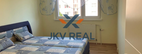 Na prenájom 4 izbový byt v Petržalke na Ambroseho ulici