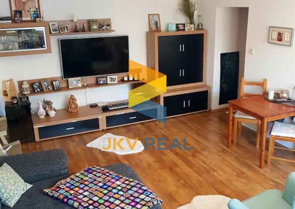 Predaj - 2 izbový byt s balkónom. Znalecký v cene