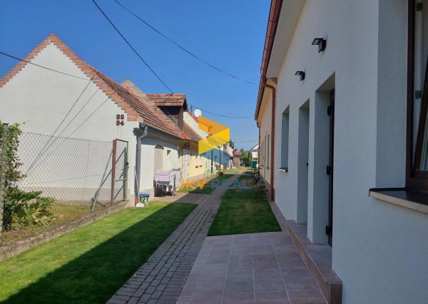 3D obhliadka - 2 izb. mezonet s garážou a pozemkom (3 za 1 cenu) v novostavbe vo Vajnoroch