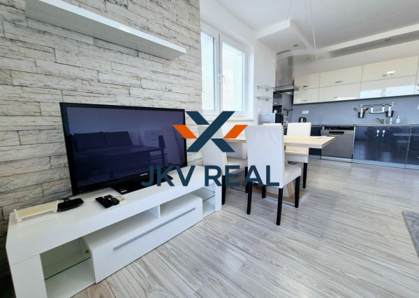 PRENAJATÝ! 3D OBHLIADKA 3-IZB.BYT + TERASA + PARKING V NOVOSTAVBE