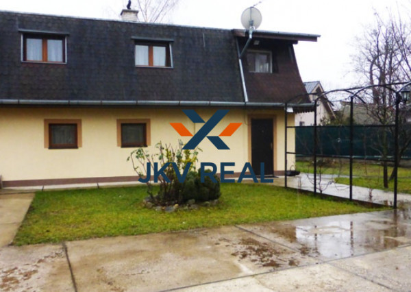 Na predaj slnečná chata 4x izba, časť Ružinov Micherova zatoka