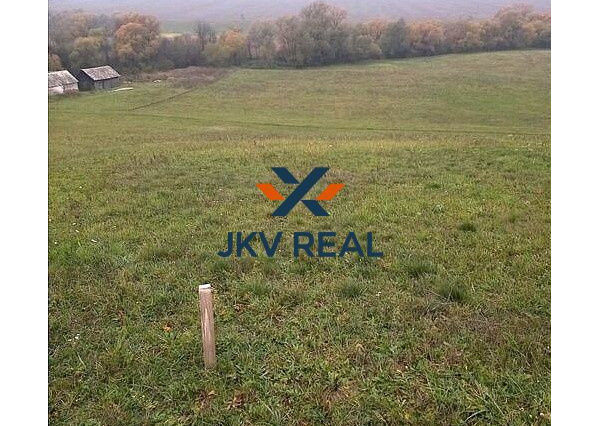 Na predaj stavebny pozemok v obci Svinia