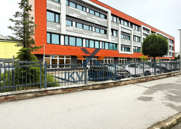 PRENÁJOM SHOWROOMU / PREDAJNE / SKLADU – Budovateľská ulica, Prešov