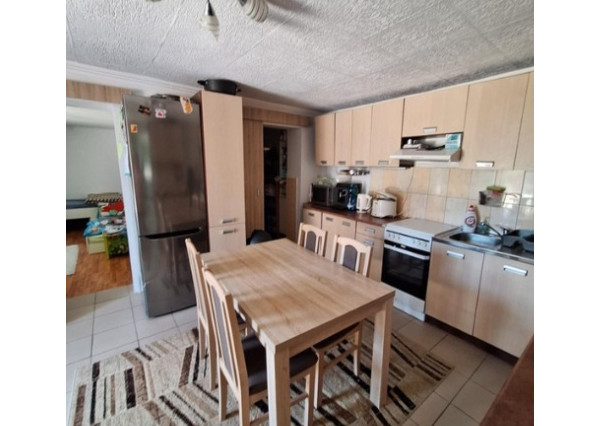 Na predaj prerobený rodinný dom v Kmeťove