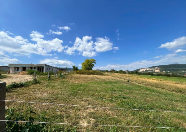 PREDAJ stavebný pozemok kúsok od Trenčína