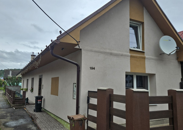 Útulný rodinný dom - Hliník nad Váhom