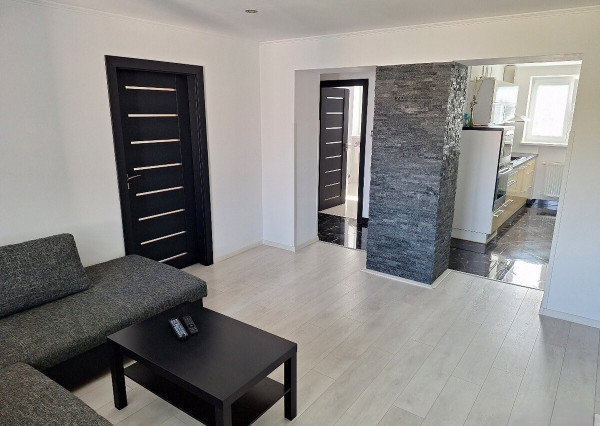 Prenajmeme moderný 2 izbový byt v Prievidzi