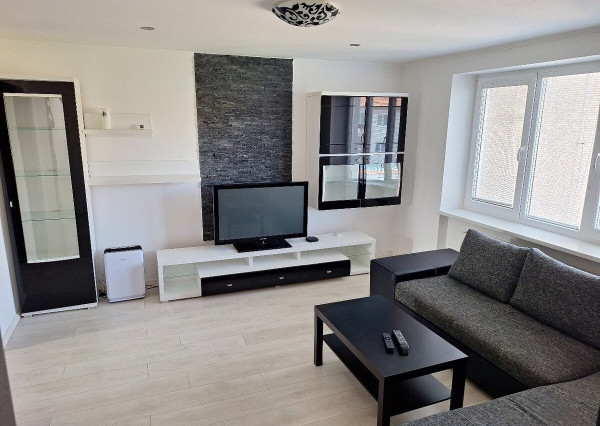 Prenajmeme moderný 2 izbový byt v Prievidzi