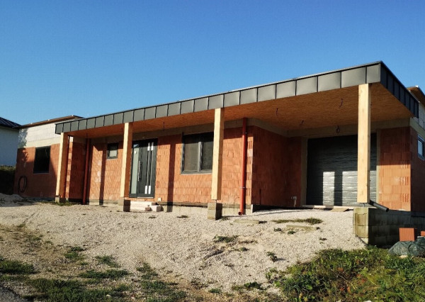 PREDAJ priestranného rodinného domu neďaleko Žiliny !