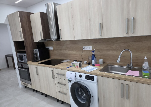 Velkometrážny 4izb.byt  s loggiou na prenájom v Leviciach