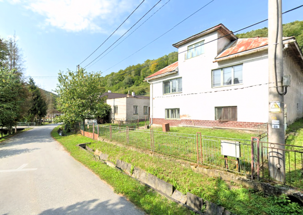 Na predaj rodinný dom s pozemkom – 2358 m² v obci Korunková, okres Stropkov
