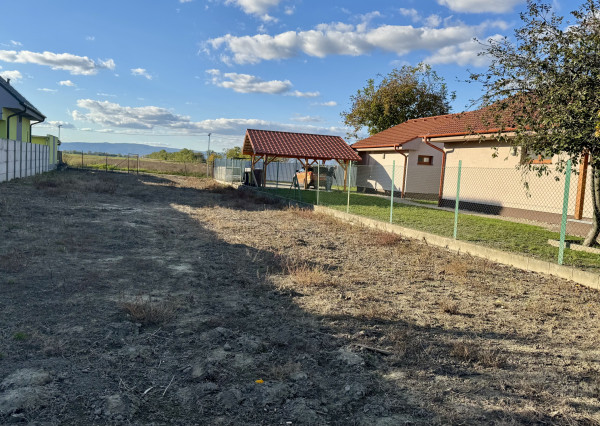 Pozemok - 654 m2 - Tureň