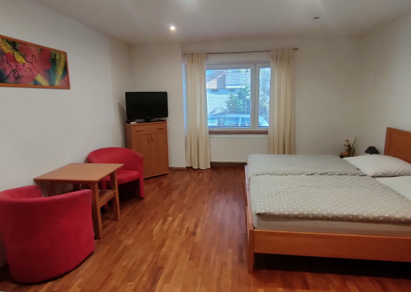 REZERVOVANÝ Nájom 1-izbový byt – Záhradná