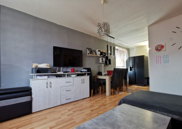 Predám 3-izbový byt v Turni nad Bodvou – sídlisko Cementár