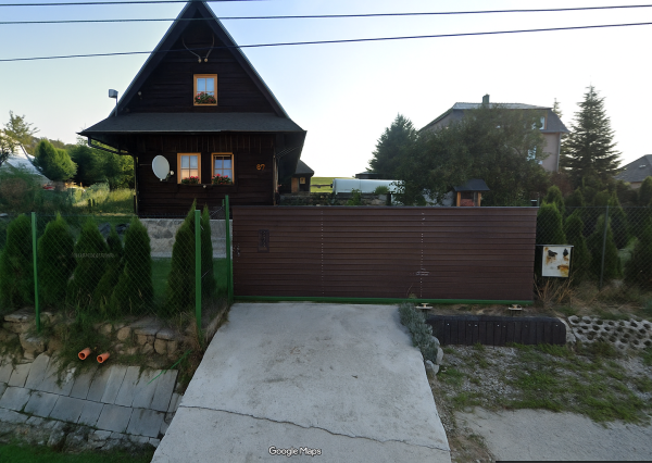 Na predaj drevenica s veľkým pozemkom - 1194 m² a bazénom v obci Miková