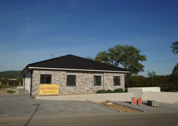 4izbový rodinný dom na predaj v Lužiankách