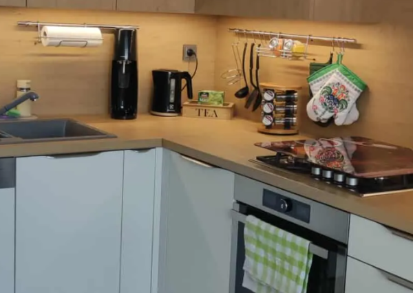 Na prenájom 3 izbový byt v Petržalke