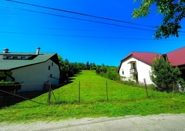 Na predaj stavebný pozemok 2 360 m² v obci Brestov – 3 km od Humenného.