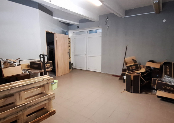 Na prenájom obchodný priestor - 77 m² vo Svidníku.