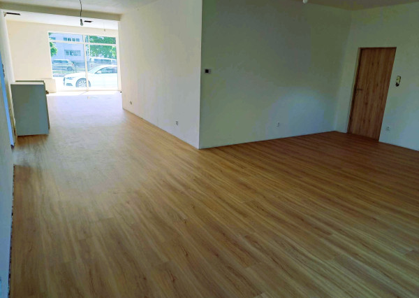 Na prenájom obchodný priestor - 87 m² vo Svidníku.