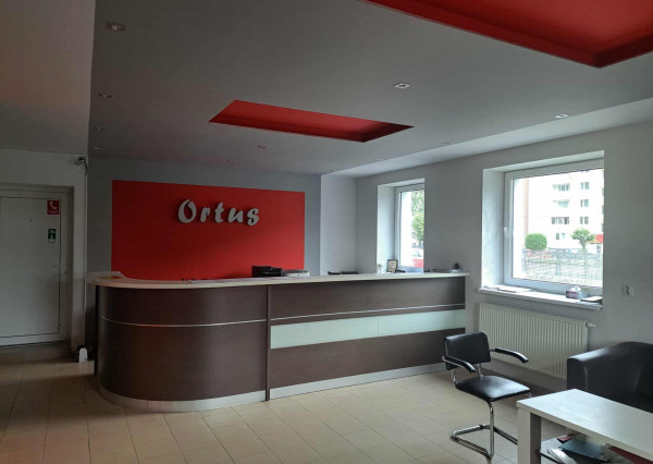 Moderný priestor pre vaše podnikanie – 44 m² na prenájom s vlastným vstupom a parkovaním vo Svidníku.