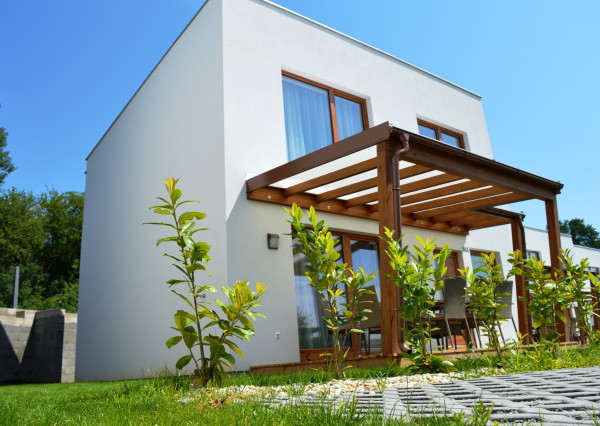 POSLEDNÝ VOĽNÝ DOM - Rodinný dom na prenájom v Porube