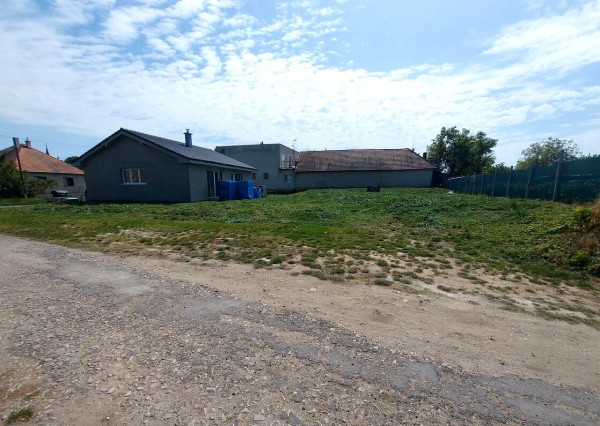 Stavebný pozemok  Žitavce