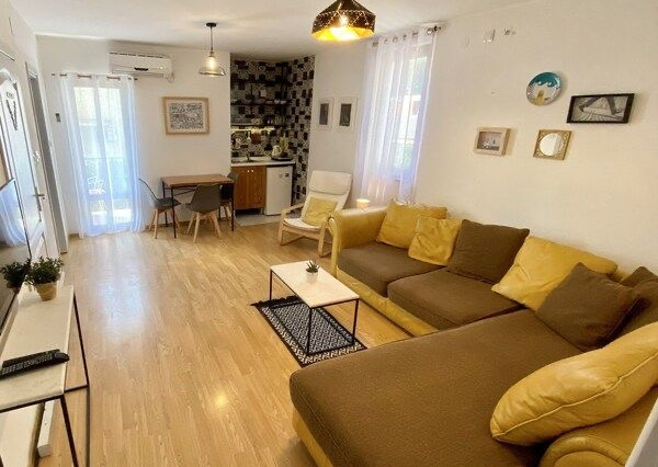 JKVreal ponúka na predaj slnečný 3-izbový byt s veľkým šatníkom a výhľadom – Karlova Ves