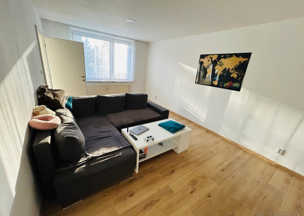 🏡Moderný 2-izbový byt na Sídlisku III, na ulici Antona Prídavka, Prešov