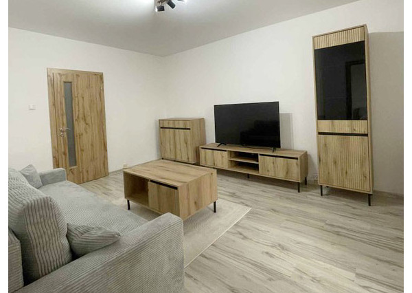 Prenájom: Moderný a Svetlý 2-izbový Byt s Loggiou