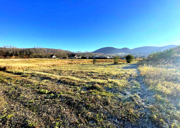 🏡 Krásny stavebný pozemok na predaj – Vyšná Šebastová, smer Podhradík