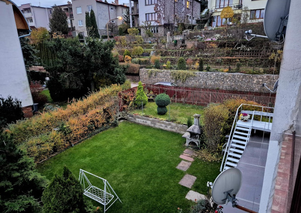 Predám exkluzívny 4 izb.byt,100 m2,loggie 2,záhrada,Podhradová