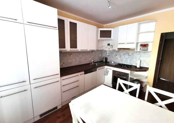 Prenájom 3 izbového krásneho bytu lokalita sídlisko Necpaly