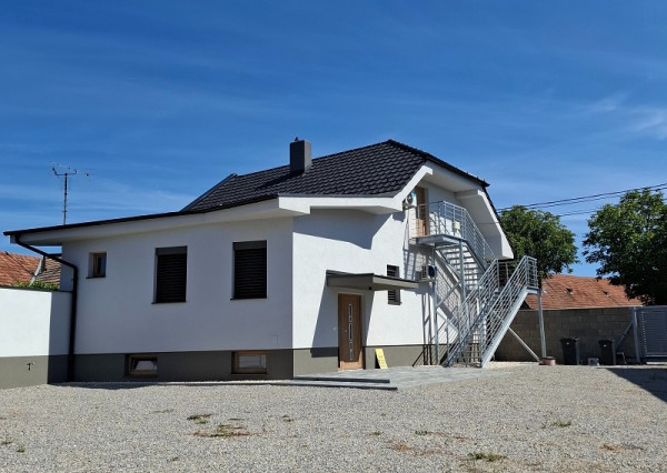 Prenájom zrekonštruovaného 1-izbového bytu