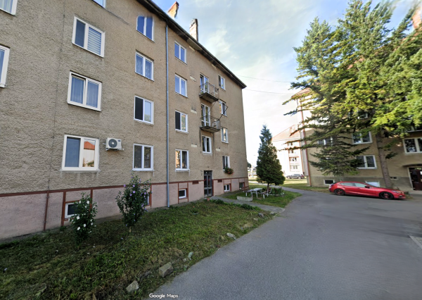 Na predaj 3 - izbový byt s balkónom - 70 m² v centre mesta Humenné.