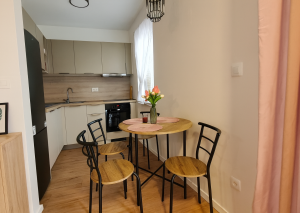 1-izbový byt s predzáhradkou v tichej lokalite Dvorníky