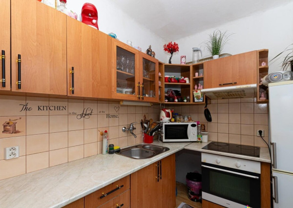 Predám 4 izb. byt, 96 m2, 1 loggia, záhrada, Podhradová-Košice