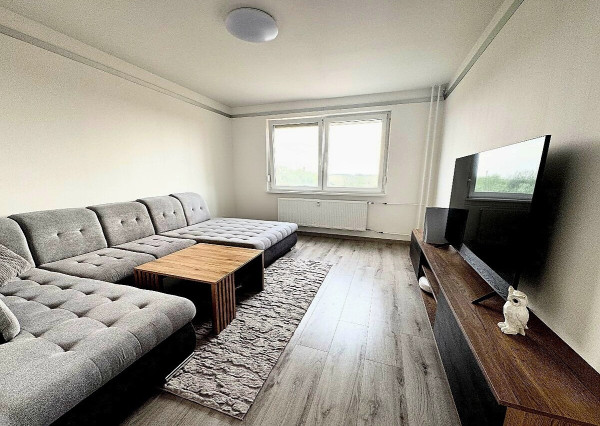 NA PREDAJ ATRAKTÍVNY 3-IZB.BYT V TICHEJ ČASTI VEĽKÉHO MEDERA