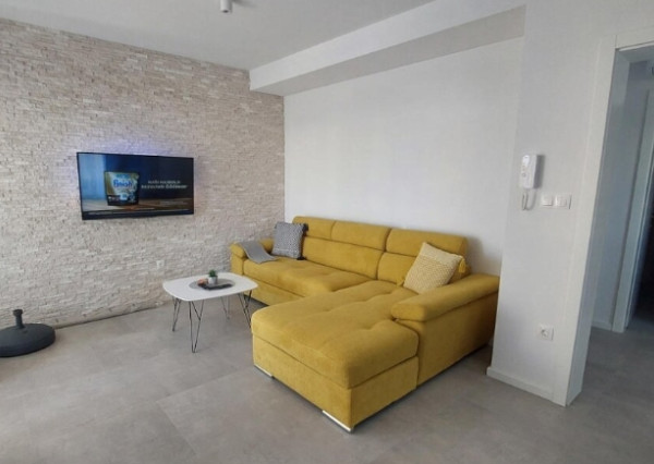 Prenájom 2-izbový byt