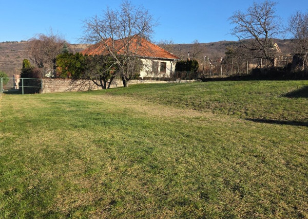 Stavebný pozemok na Zobori, top cena 103.700€, 419m2