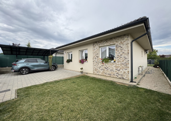 Rodinný dom Mikov dvor 4(5) izbový exkluzívne!!