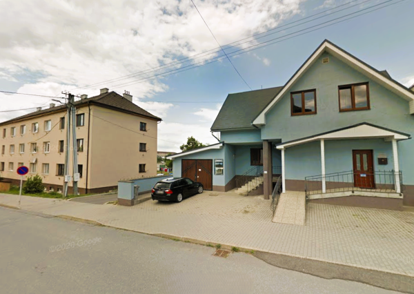 Na predaj polyfunkčný objekt – rodinný dom (155m²) na ul. Akademika Pavlova (oproti nemocnici) v Stropkove.