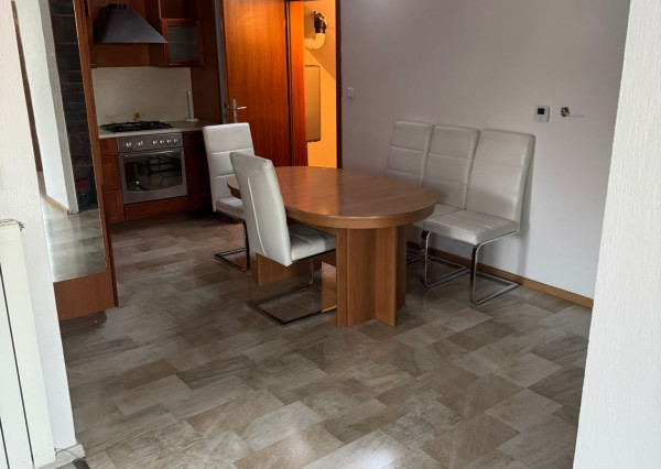 Na prenájom priestranný 3-izbový byt – Sereď, Pekárska ulica