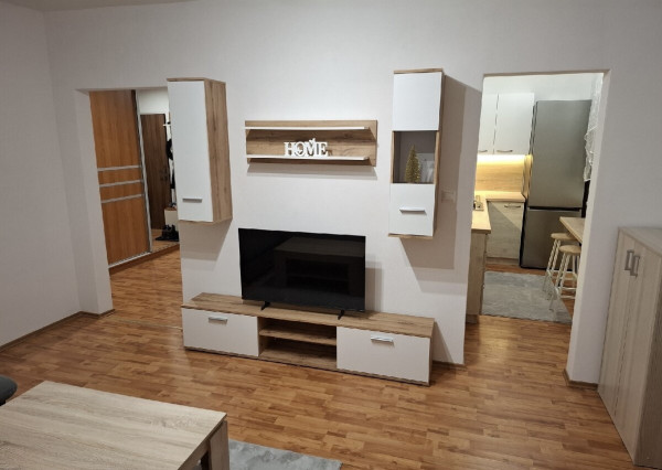 Zariadený 2 izbový byt v centre mesta Poprad