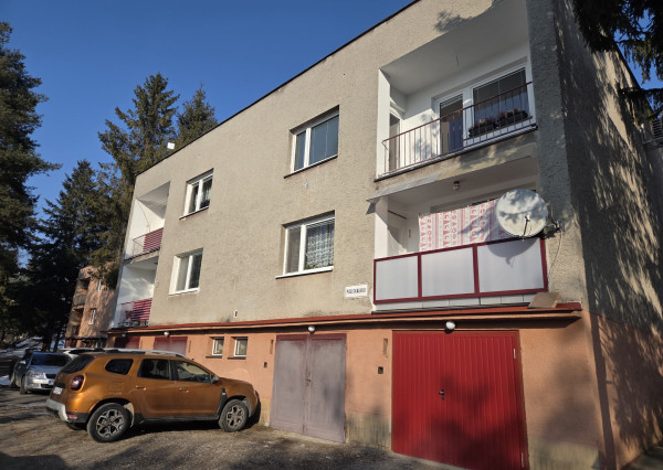 Predám 3-izbový byt 78m2, GARÁŽ, LOGGIA, Pod Skalkou, Prešov