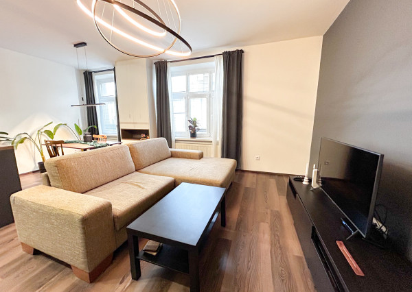 Štýlový 2i byt v srdci Starého Mesta Bratislavy!