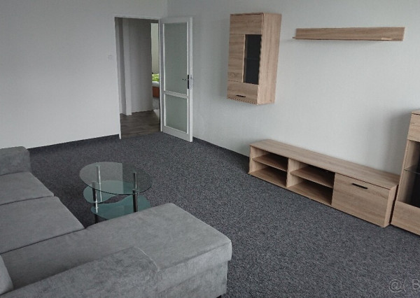 Ružinov - 3izbový byt s balkónom na dlhodobý prenájom