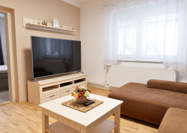 Priestranný 5-izbový rodinný dom s veľmi výhodnou lokalitou