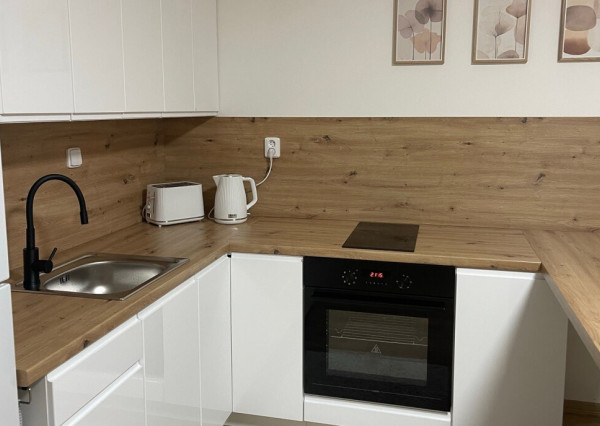 Na predaj 2 izbový byt v tehlovom bytovom dome